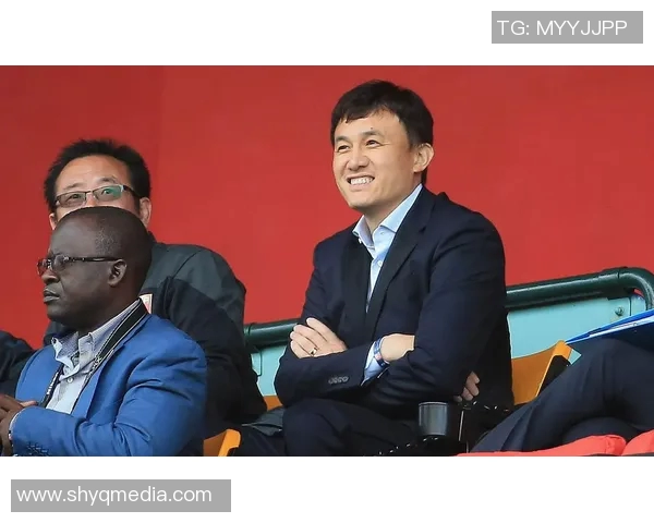 中国足球明星之子如何在父辈的光环下追寻自己的足球梦想与人生道路